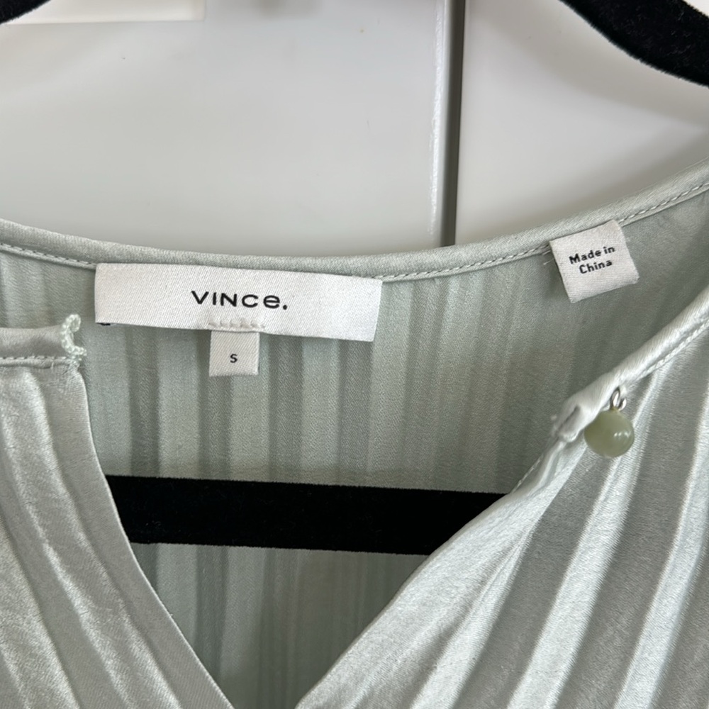 Vince top - Picture 2 of 3
